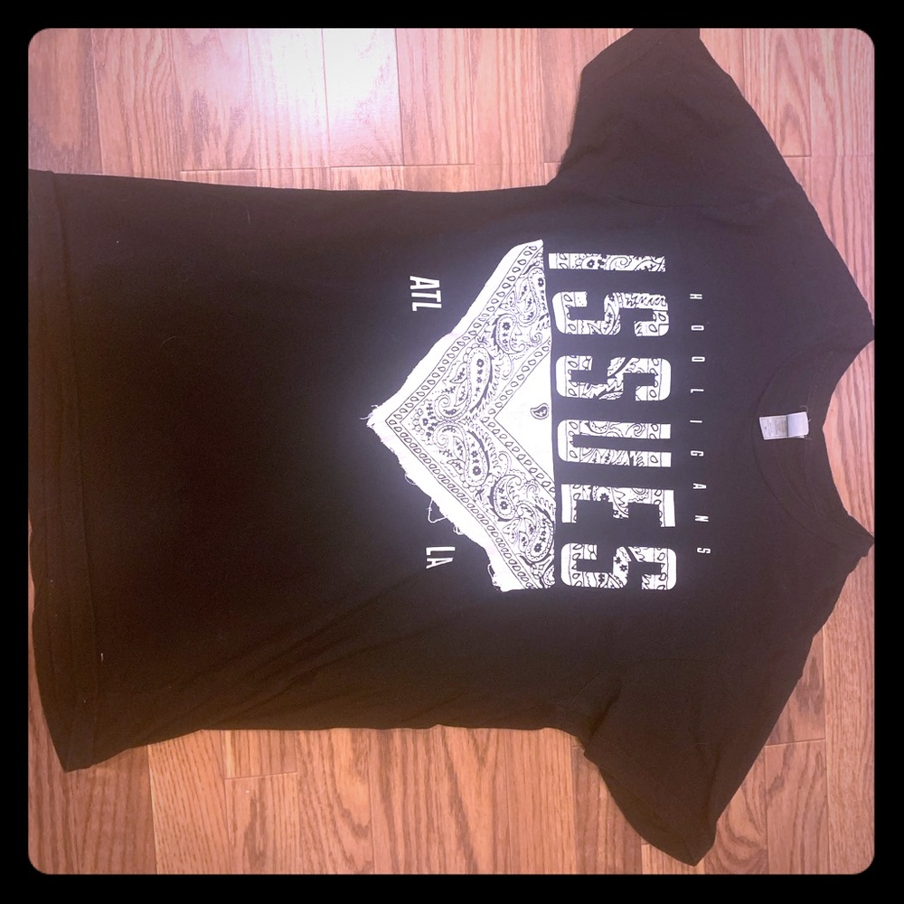 Issues ‘Hooligans Band Tee